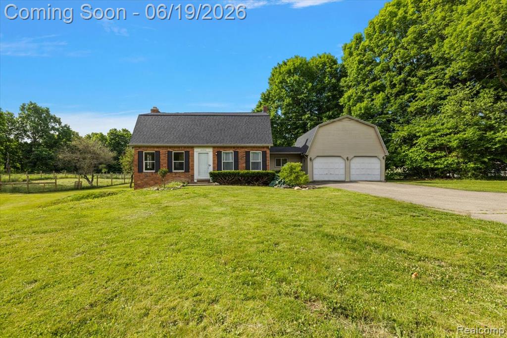10324 Oak Hill Road Holly, MI 48442 - Photo 2 of 42