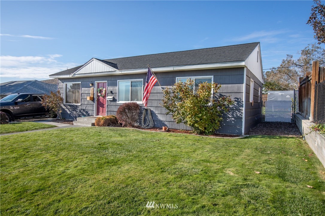 215 Mocliff Road Ephrata, WA 98823 - Photo 3 of 26