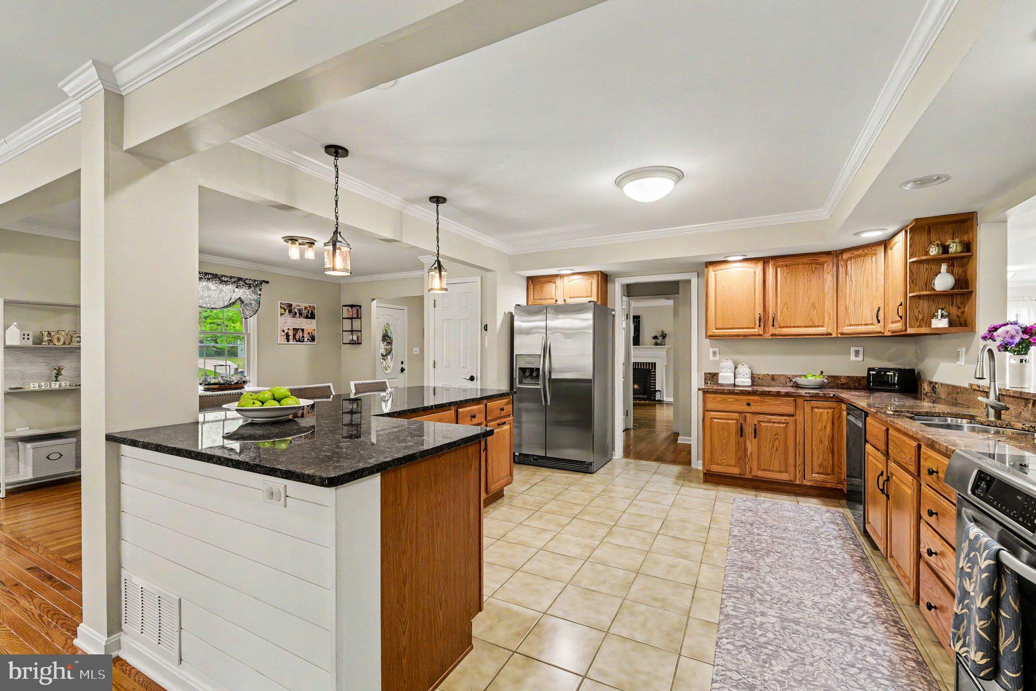 615 Southgate Road Aberdeen, MD 21001 - Photo 12 of 42 Fully appointed kitchen with lots of cabinet space
