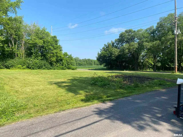 $24,900 | 619-621 Hooker Street, Jacksonville, IL 62650