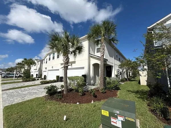 $5,000 | 19415 Monarch Wind Way, Lutz, FL 33558