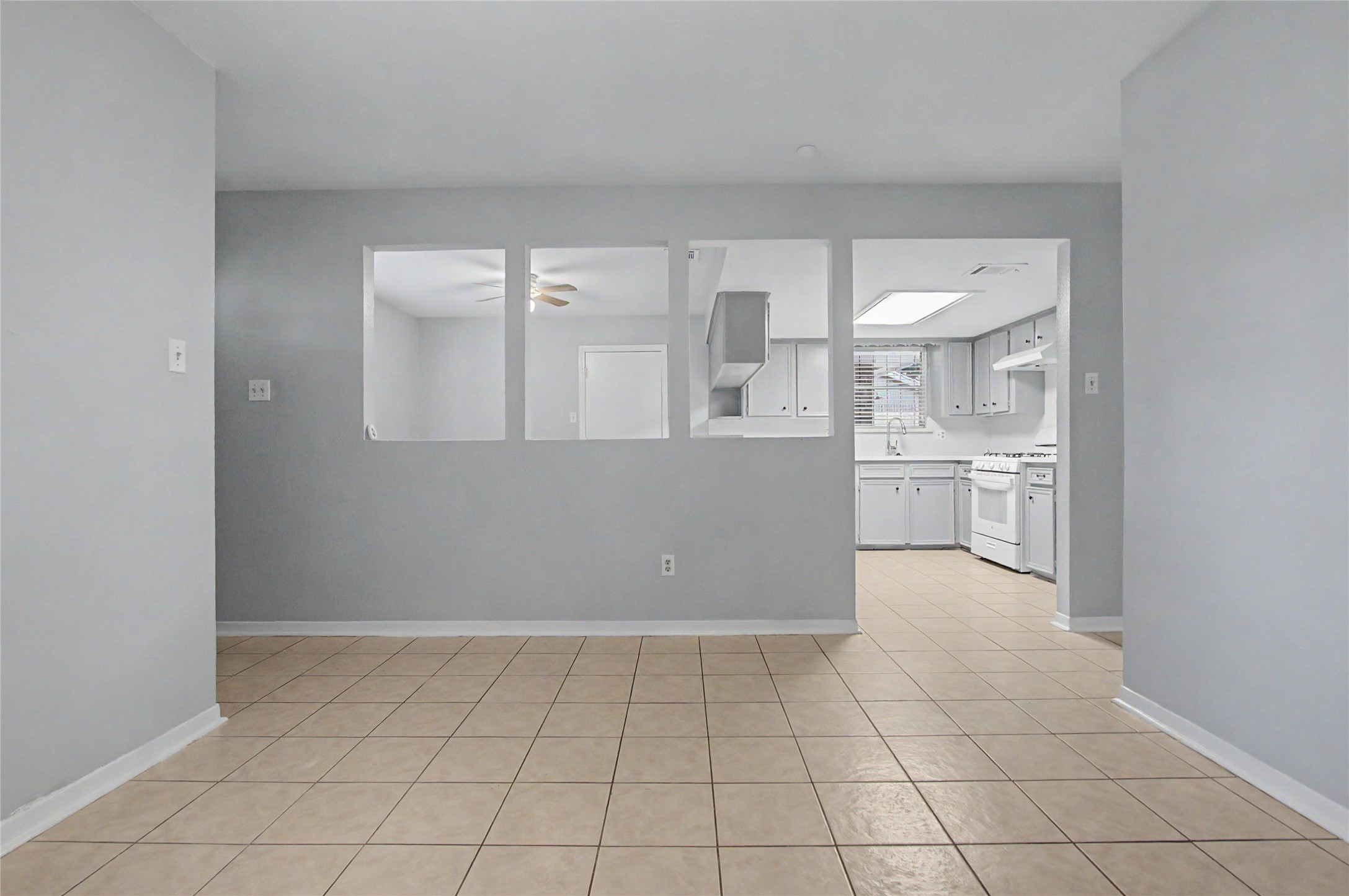 7410 Sawmill Trail Houston, TX 77040 - Photo 5 of 17