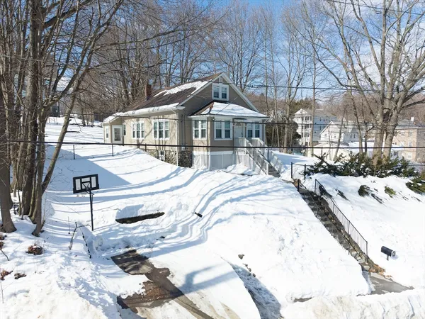 $430,000 | 4 Stockholm Street, Worcester, MA 01607