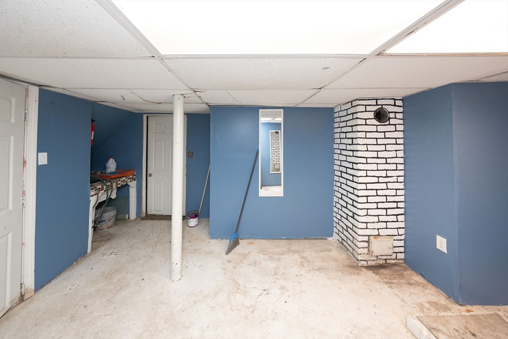 4 Stockholm Street Worcester, MA 01607 - Photo 8 of 23