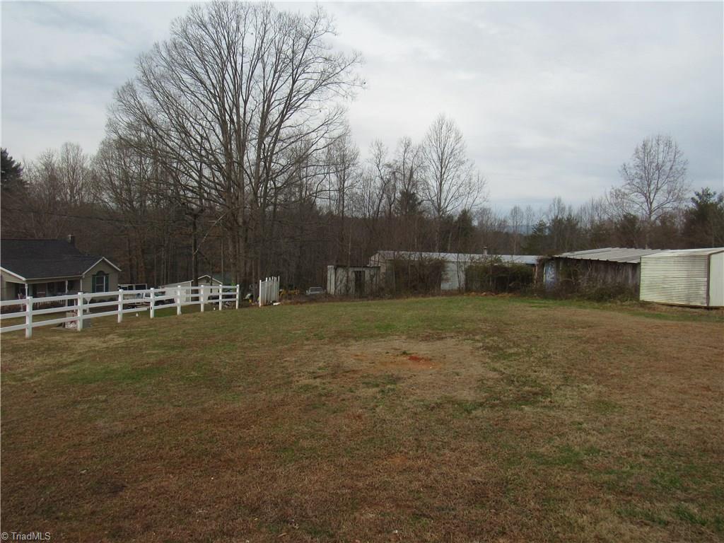 812 Red Brush Road Mount Airy, NC 27030 - Photo 3 of 13 Gallery Image 3