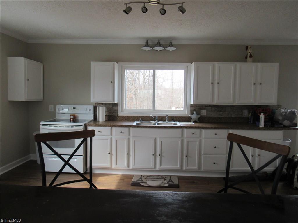 812 Red Brush Road Mount Airy, NC 27030 - Photo 8 of 13 Gallery Image 8