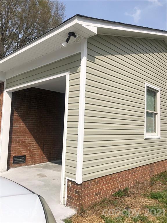 562 Bailey Road Lancaster, SC 29720 - Photo 4 of 18 Gallery Image 4