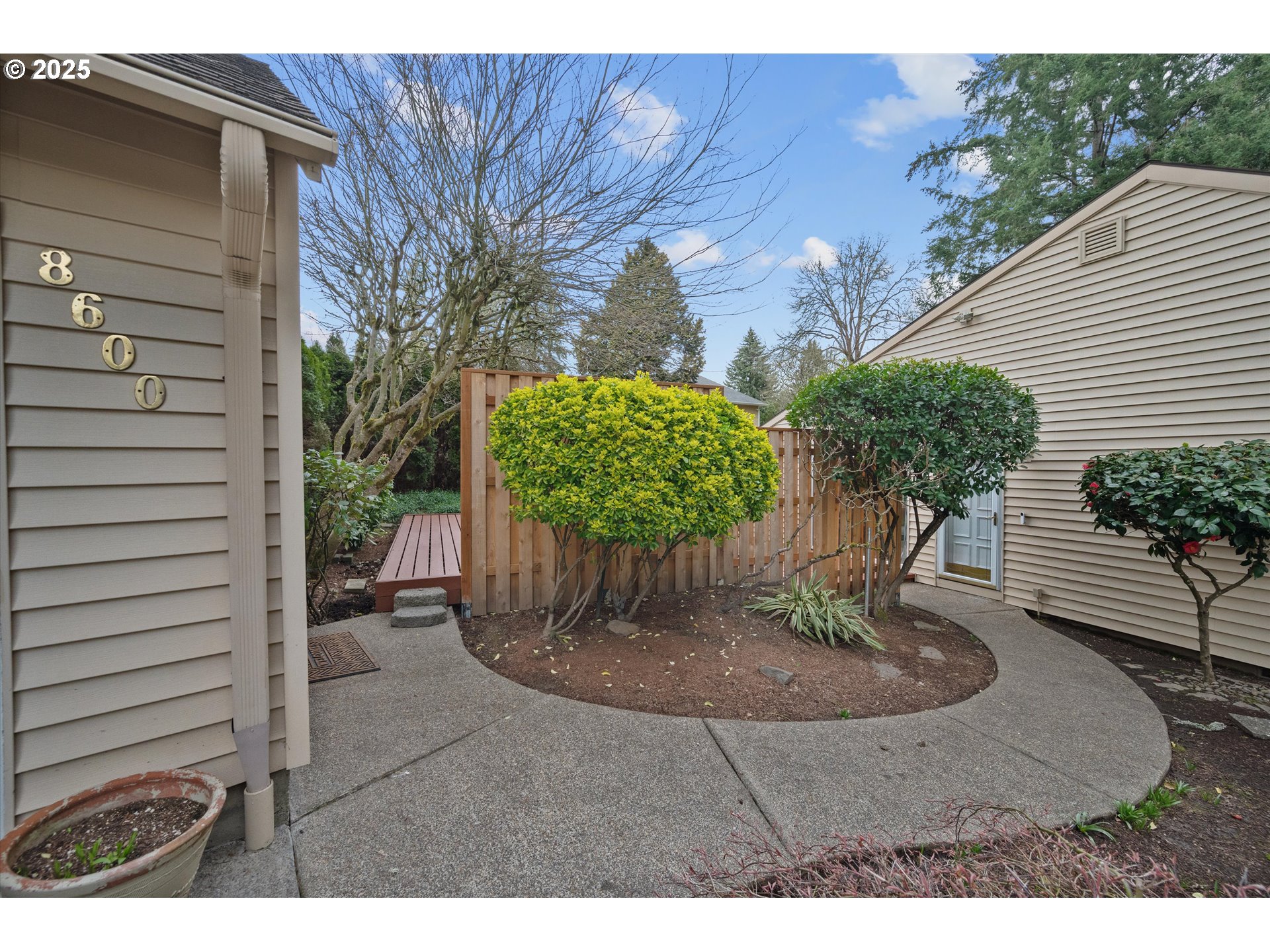 8600 Southwest Davies Road Beaverton, OR 97008 - Photo 5 of 31 Gallery Image 5
