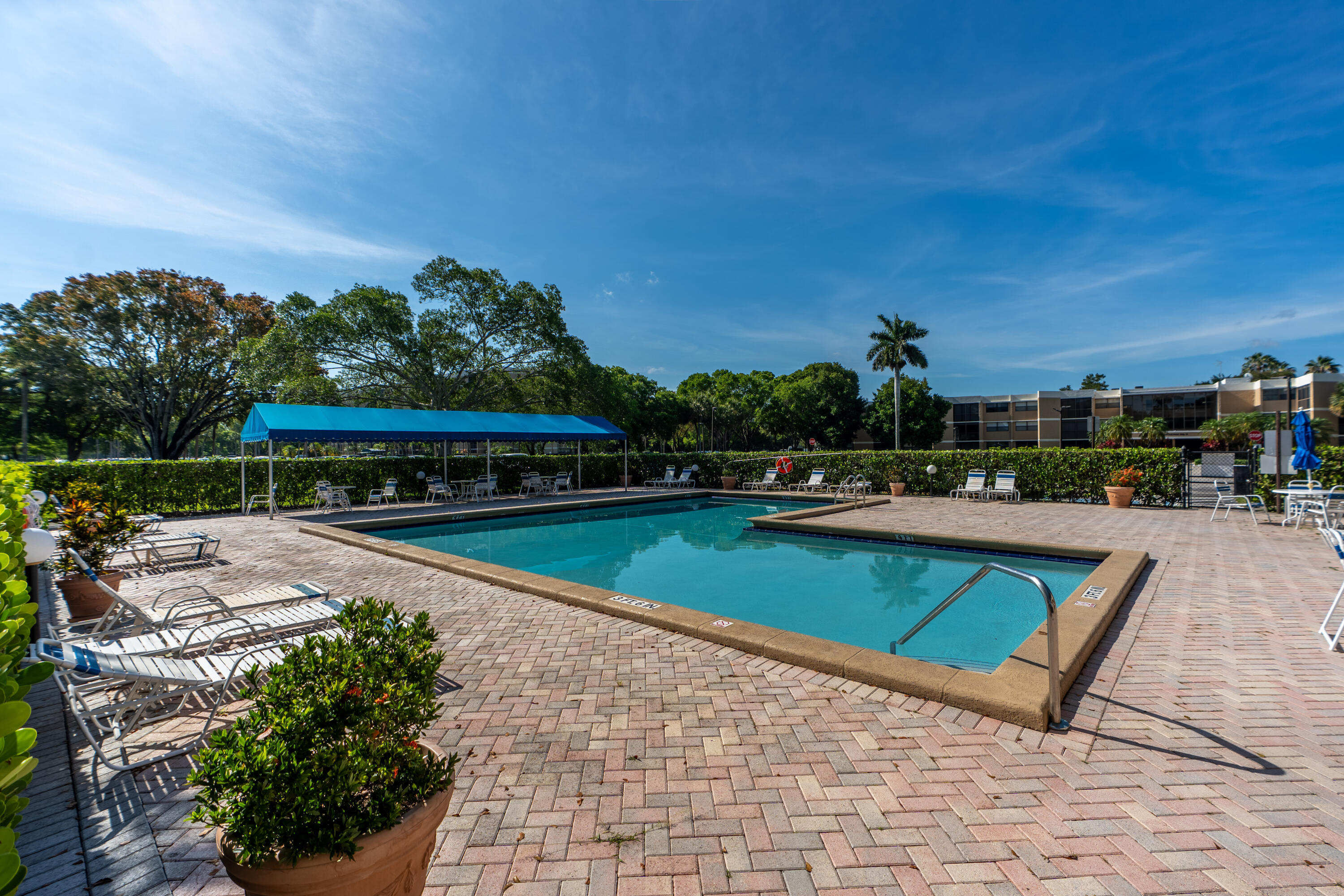 16401 Golf Club Road, Unit 113 Weston, FL 33326 - Photo 63 of 65 DSC02086