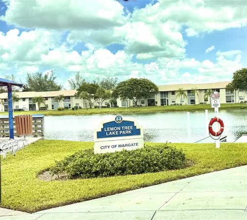 $199,900 | 5580 Lakeside Drive, Unit 205, Margate, FL 33063
