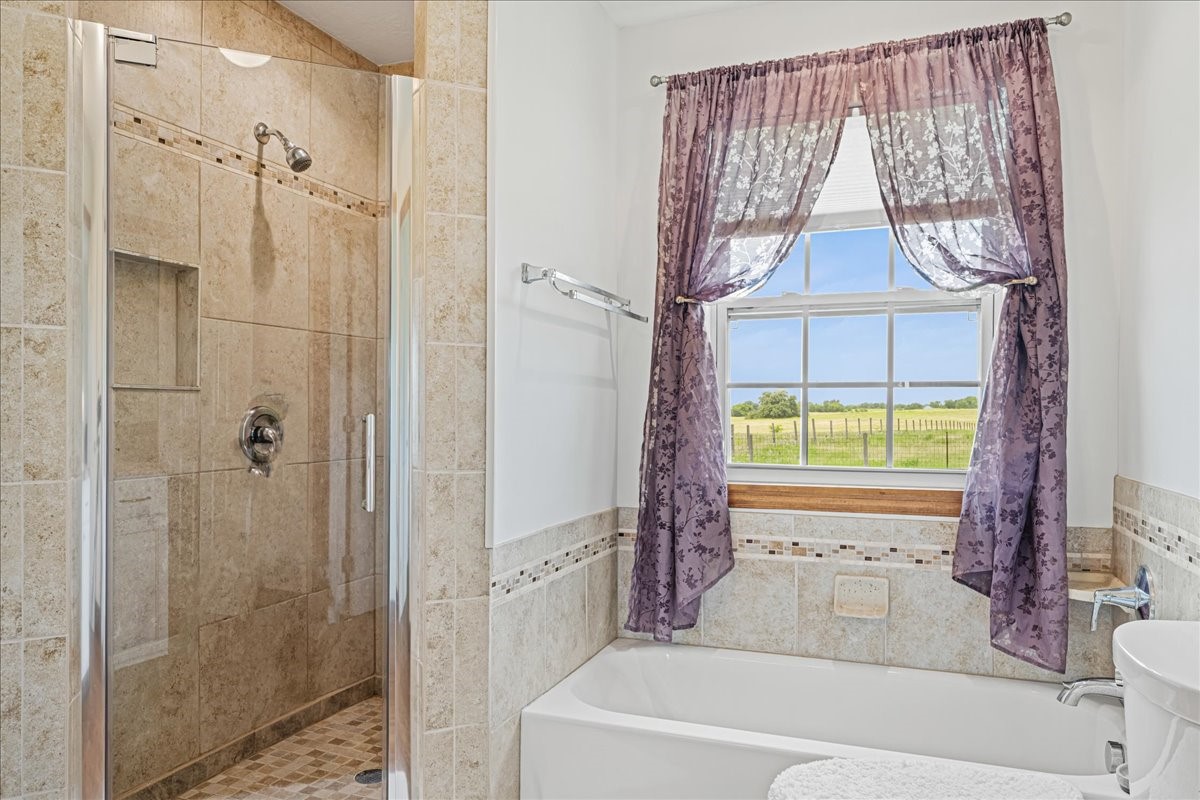 8233 Quebe Road Brenham, TX 77833 - Photo 21 of 35