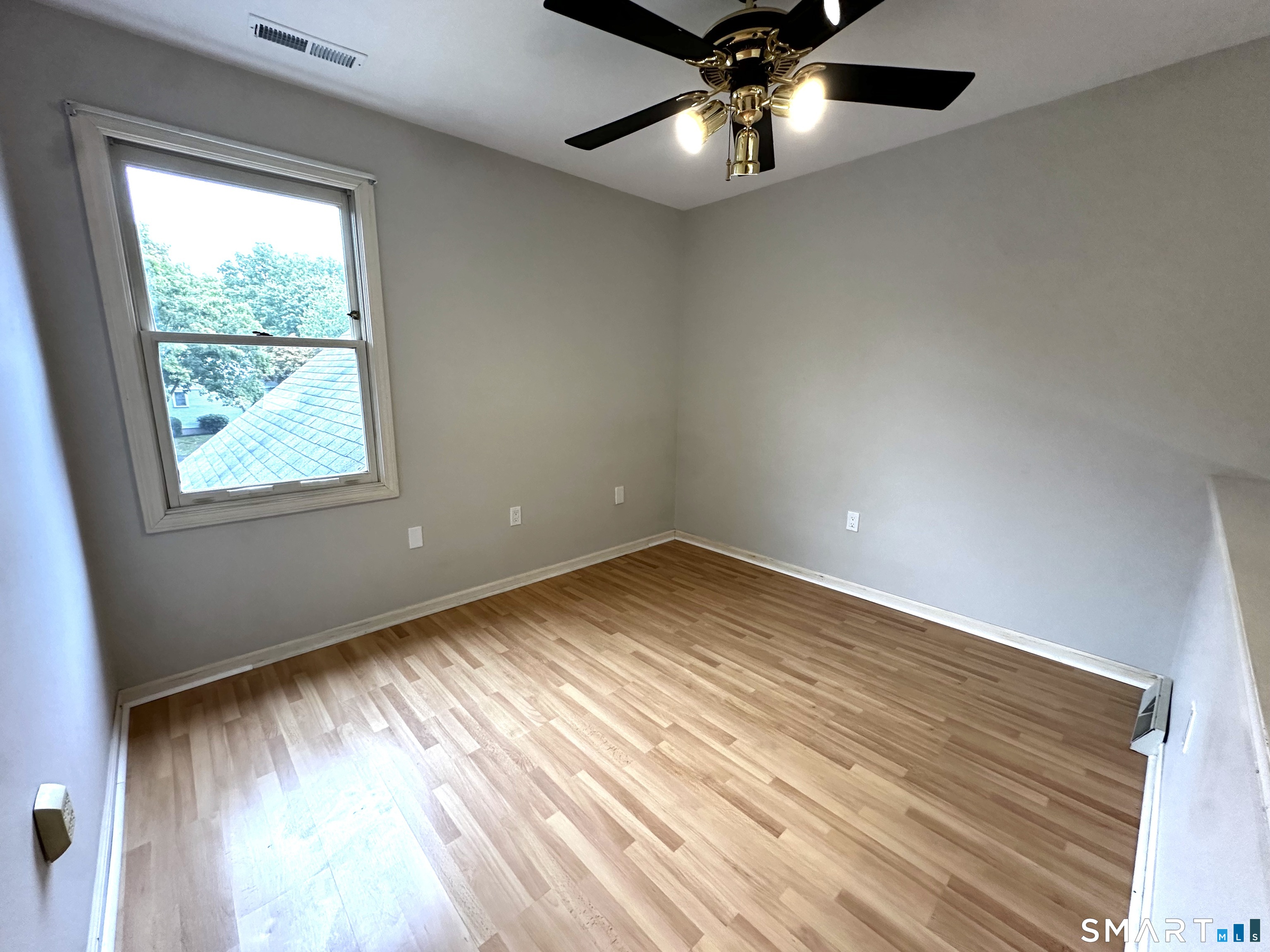 12 Canterbury Road, Unit 12 Hamden, CT 06514 - Photo 22 of 29 Gallery Image 22