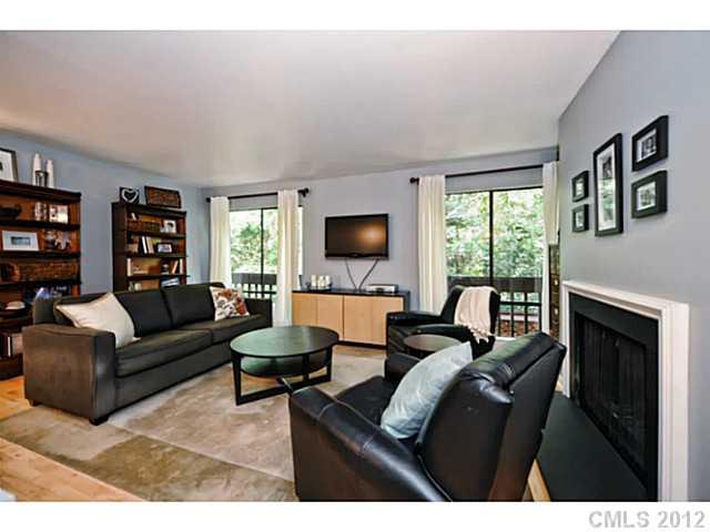 5805 Sharon Road, Unit G Charlotte, NC 28210 - Photo 2 of 16 Gallery Image 2