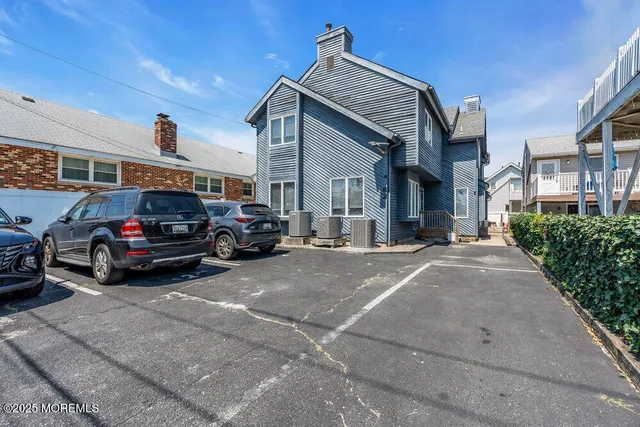 $2,650 | 62 Sherman Avenue, Unit A1, Seaside Heights, NJ 08751