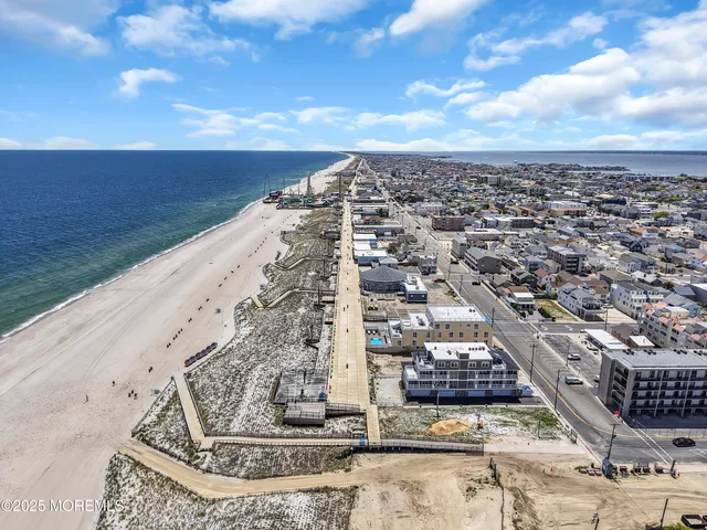 $2,650 | 62 Sherman Avenue, Unit A1, Seaside Heights, NJ 08751