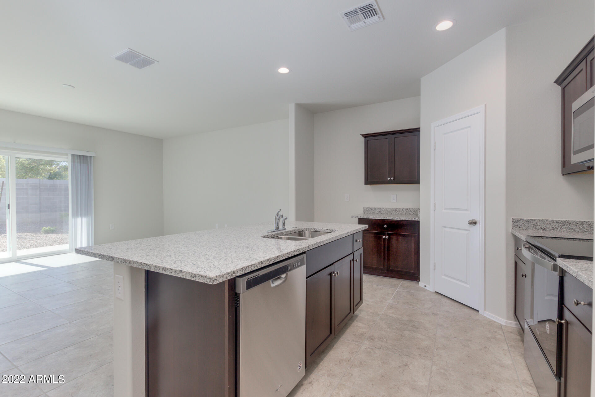 24069 West Ripple Road Buckeye, AZ 85326 - Photo 12 of 31 10-Ginger