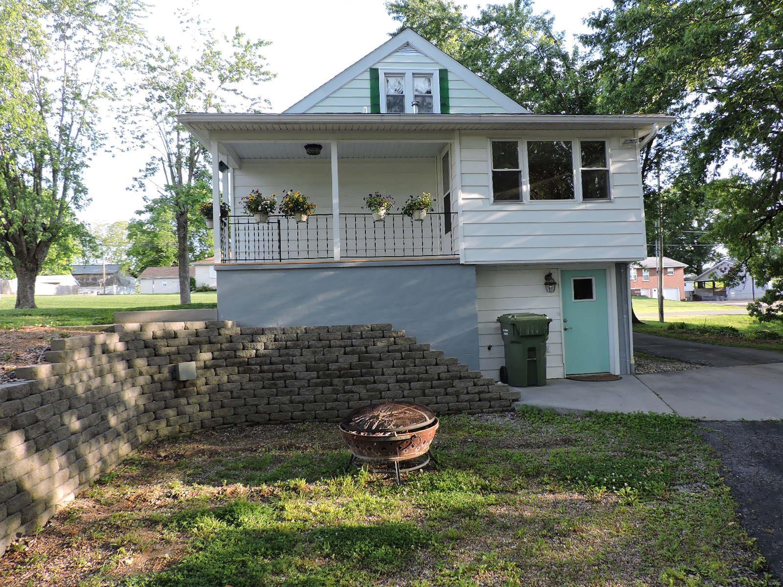 301 Murphysboro Road Chester, IL 62233 - Photo 4 of 52