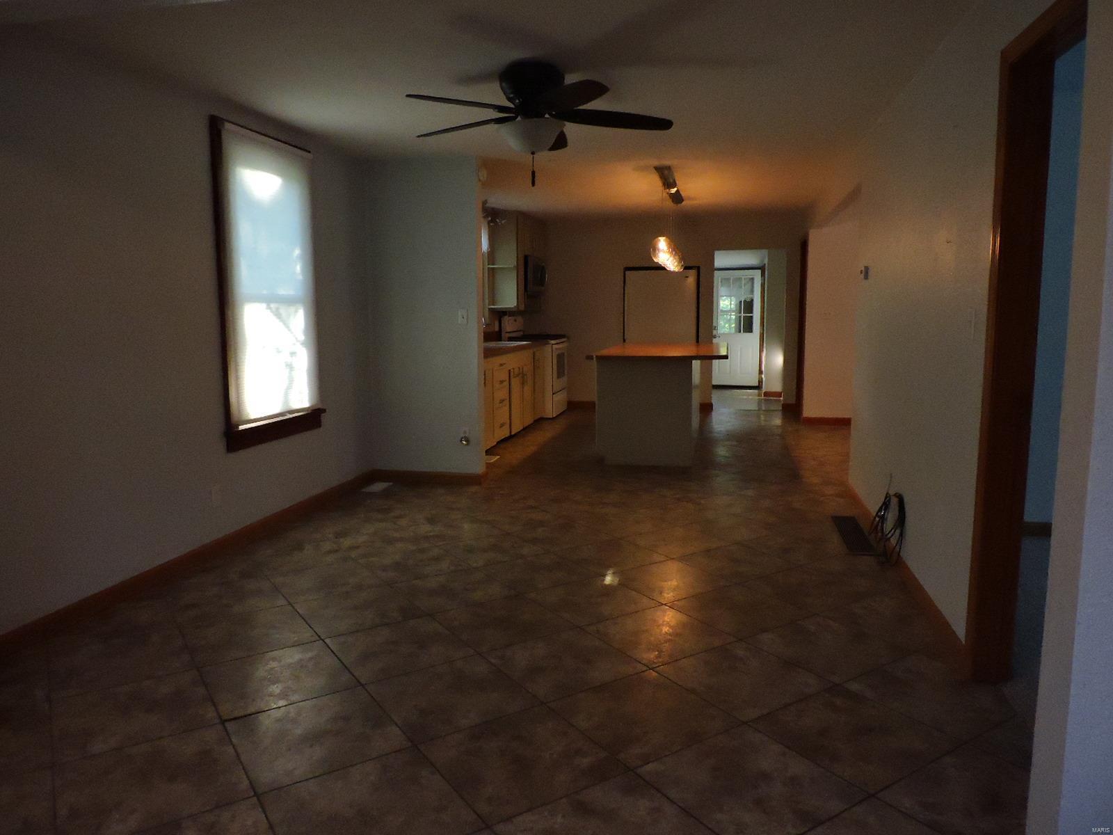 301 Murphysboro Road Chester, IL 62233 - Photo 8 of 52