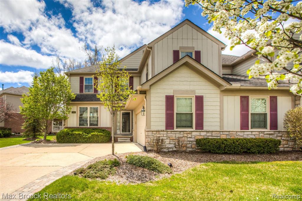 3641 Windingbrook Circle Rochester Hills, MI 48309 - Photo 1 of 31