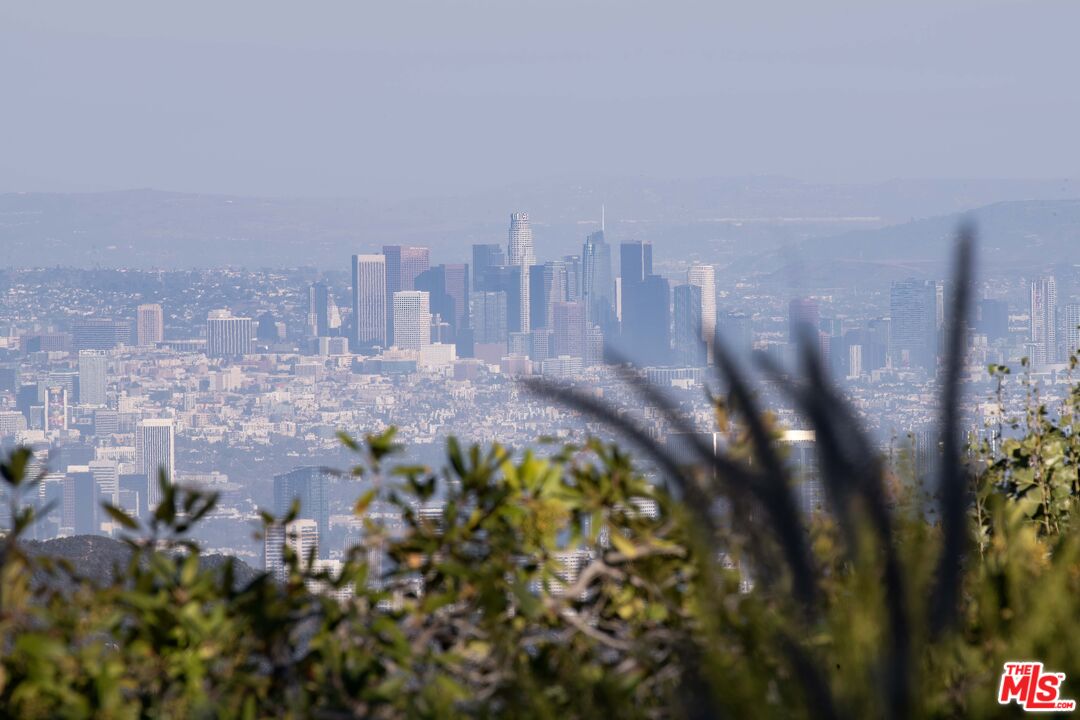 21839 Saddle Peak Road Topanga, CA 90290 - Photo 4 of 72 a view of a city