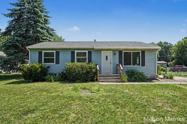 $250,000 | 809 East Grant Street, Greenville, MI 48838