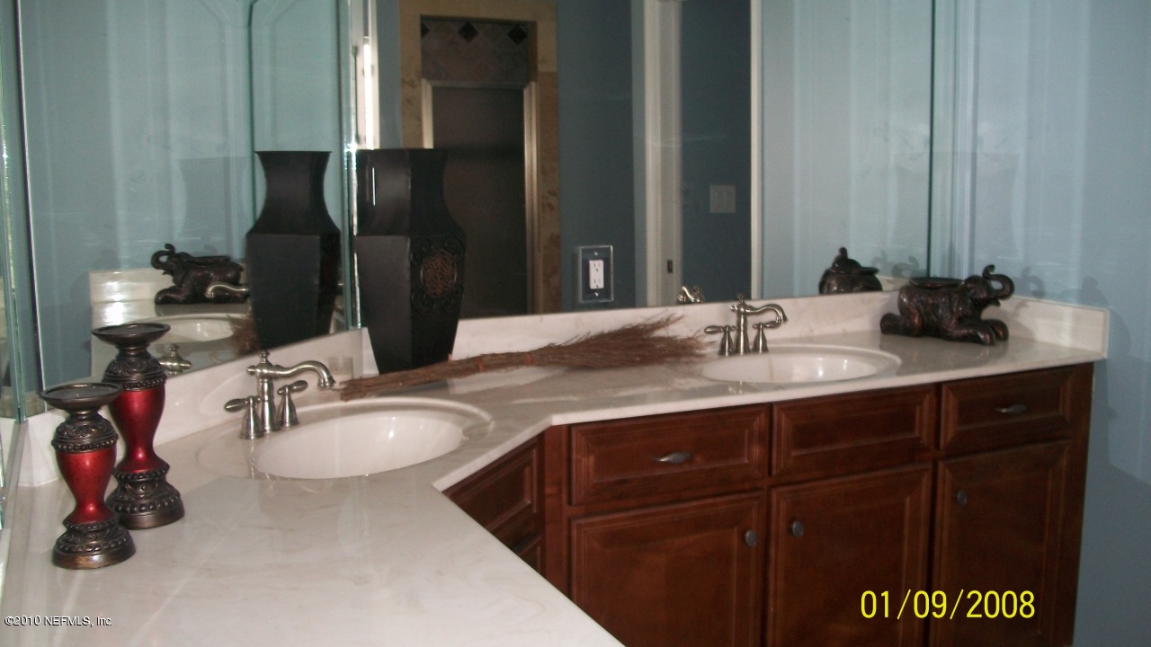 6588 Sandsdale Road Macclenny, FL 32063 - Photo 19 of 25 Master Bathroom w/ vanities