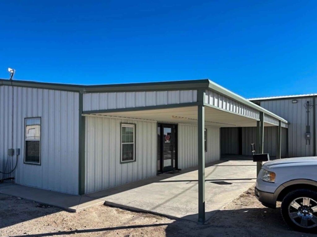 3050 Highway 17 Pecos, TX 79772 - Photo 12 of 22 a front view of a house with a garden