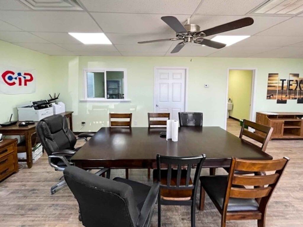 3050 Highway 17 Pecos, TX 79772 - Photo 16 of 22 a view of a dining room with furniture