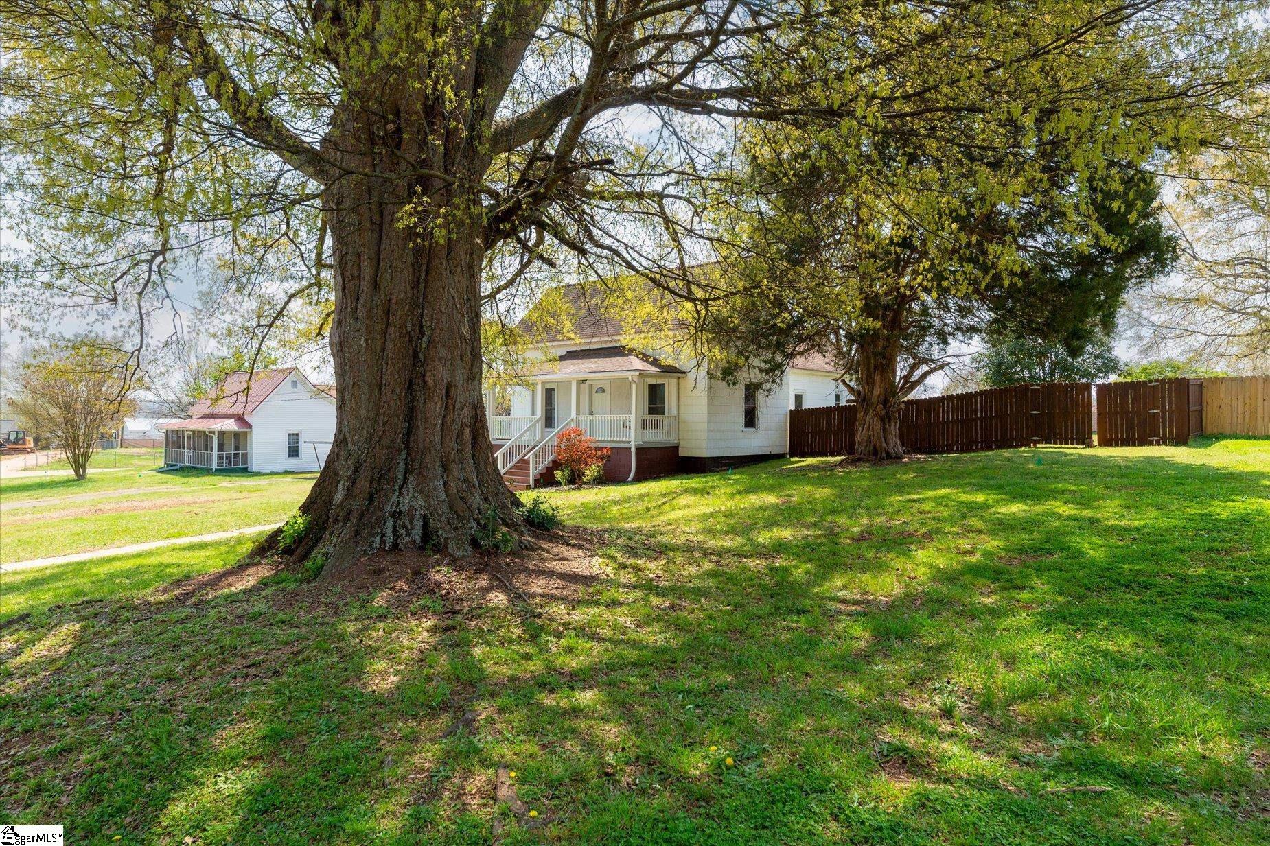 3 Wardlaw Street Pelzer, SC 29669 - Photo 3 of 35