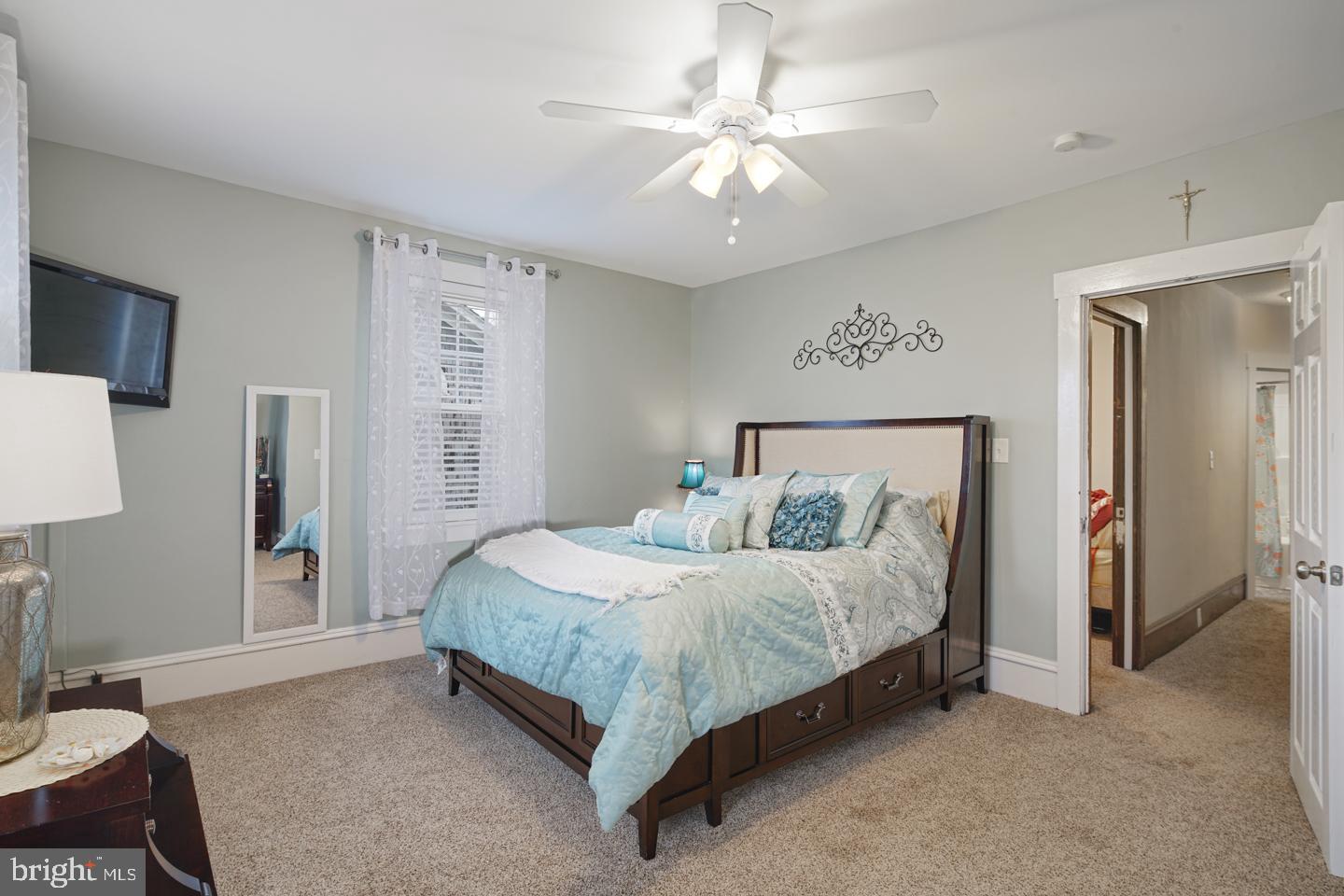 158 Lafayette Road Audubon, NJ 08106 - Photo 16 of 30 New carpeting & ceiling fan. Main bedroom.