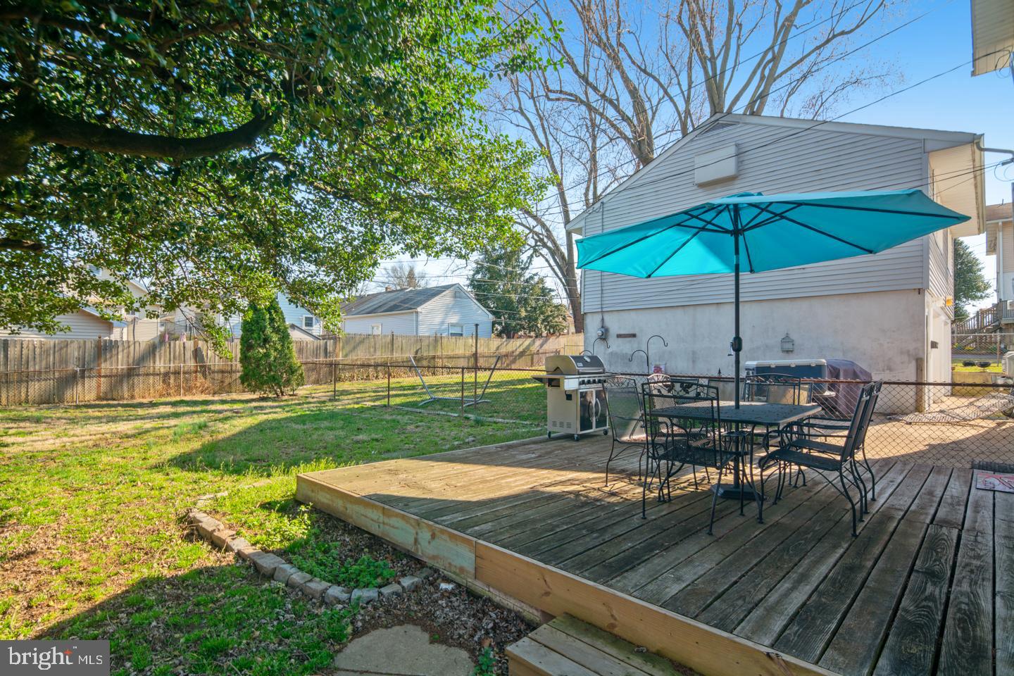 158 Lafayette Road Audubon, NJ 08106 - Photo 28 of 30 Deck just off kitchen.