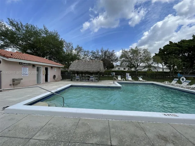 $3,300 | 16606 Greens Edge Circle, Unit 87, Weston, FL 33326