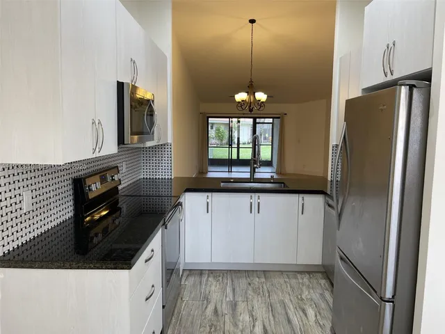 $3,300 | 16606 Greens Edge Circle, Unit 87, Weston, FL 33326