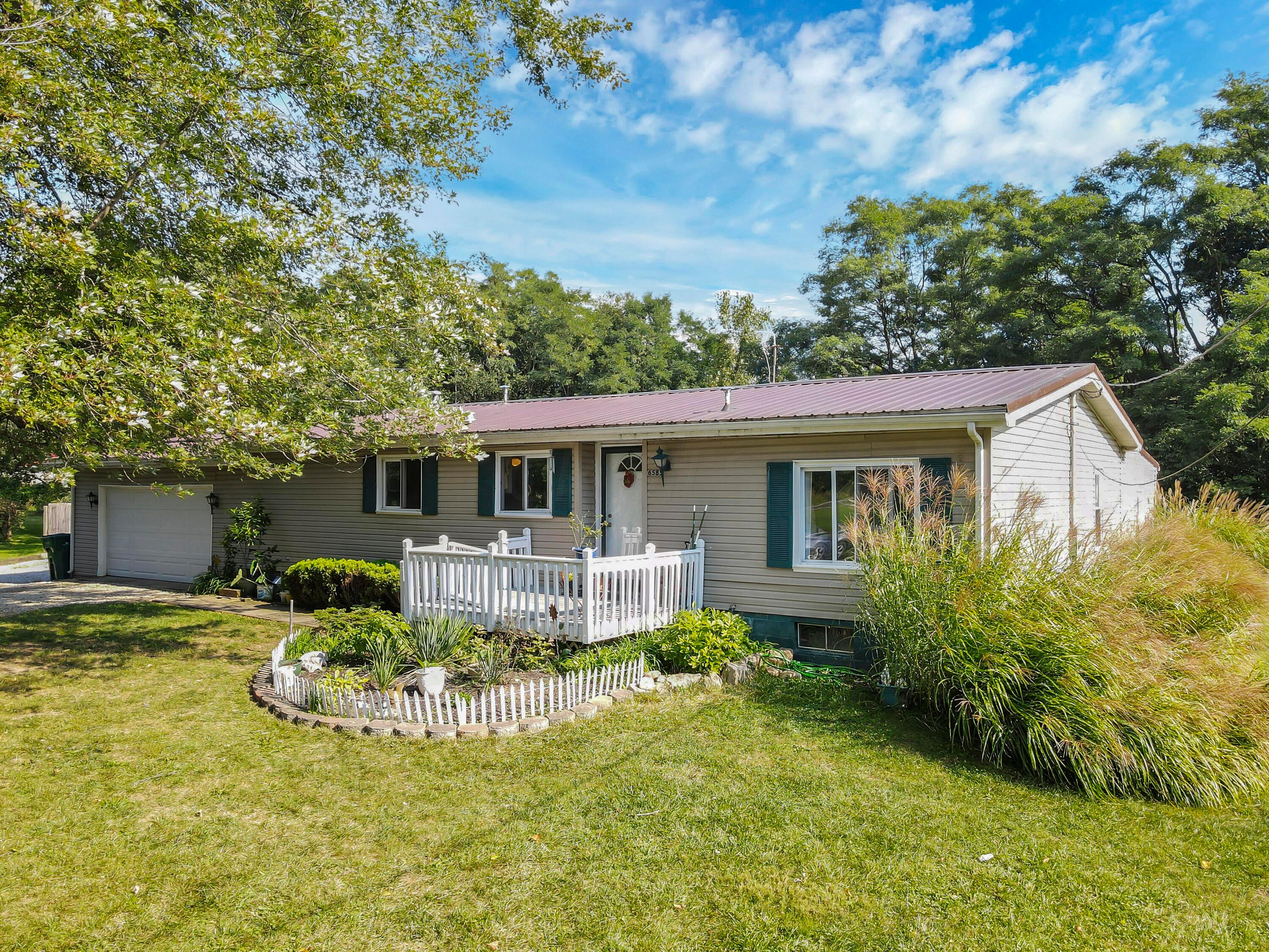 6585 York Road Southwest Pataskala, OH 43062 - Photo 1 of 38 Gallery Image 1