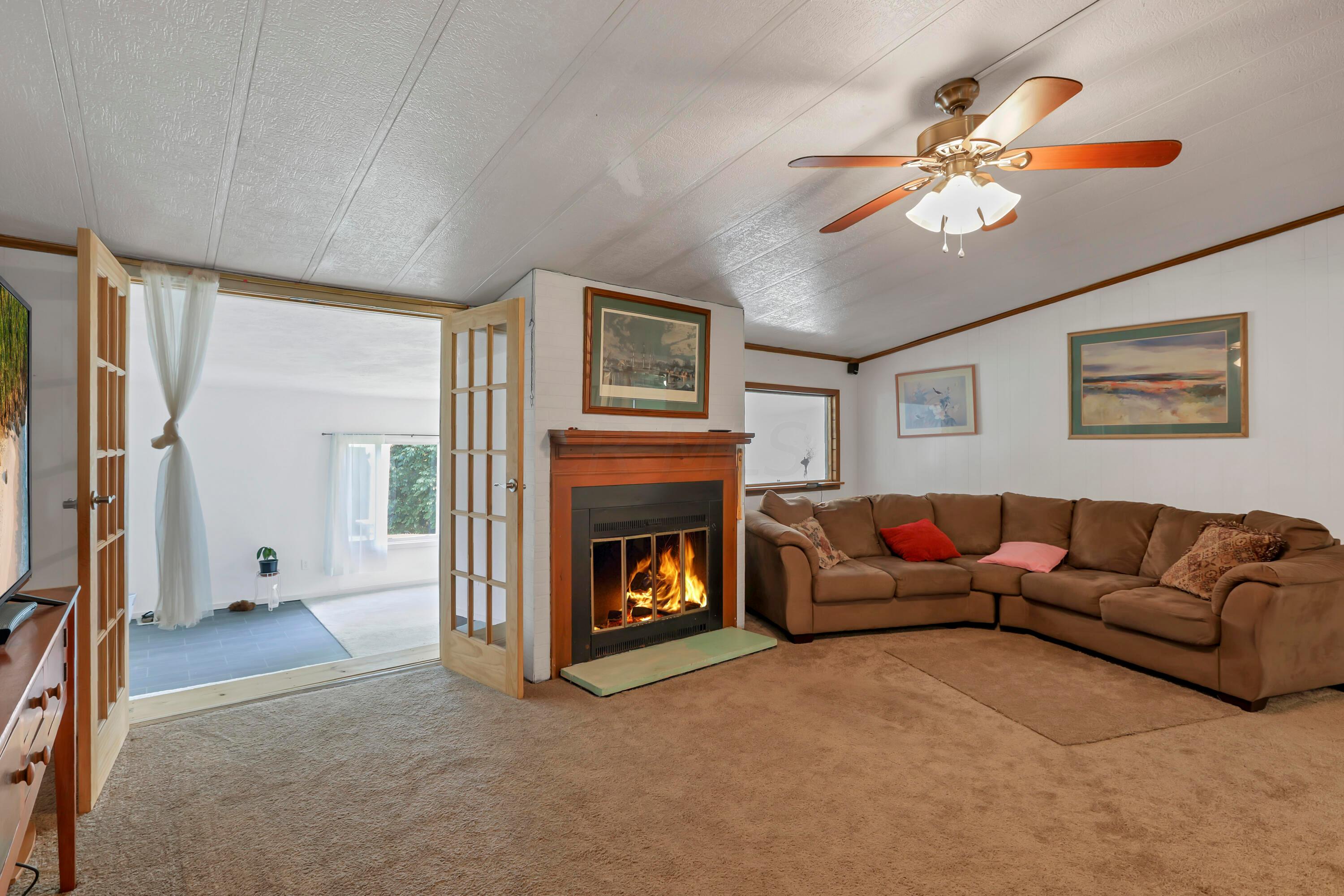 6585 York Road Southwest Pataskala, OH 43062 - Photo 15 of 38 Gallery Image 15
