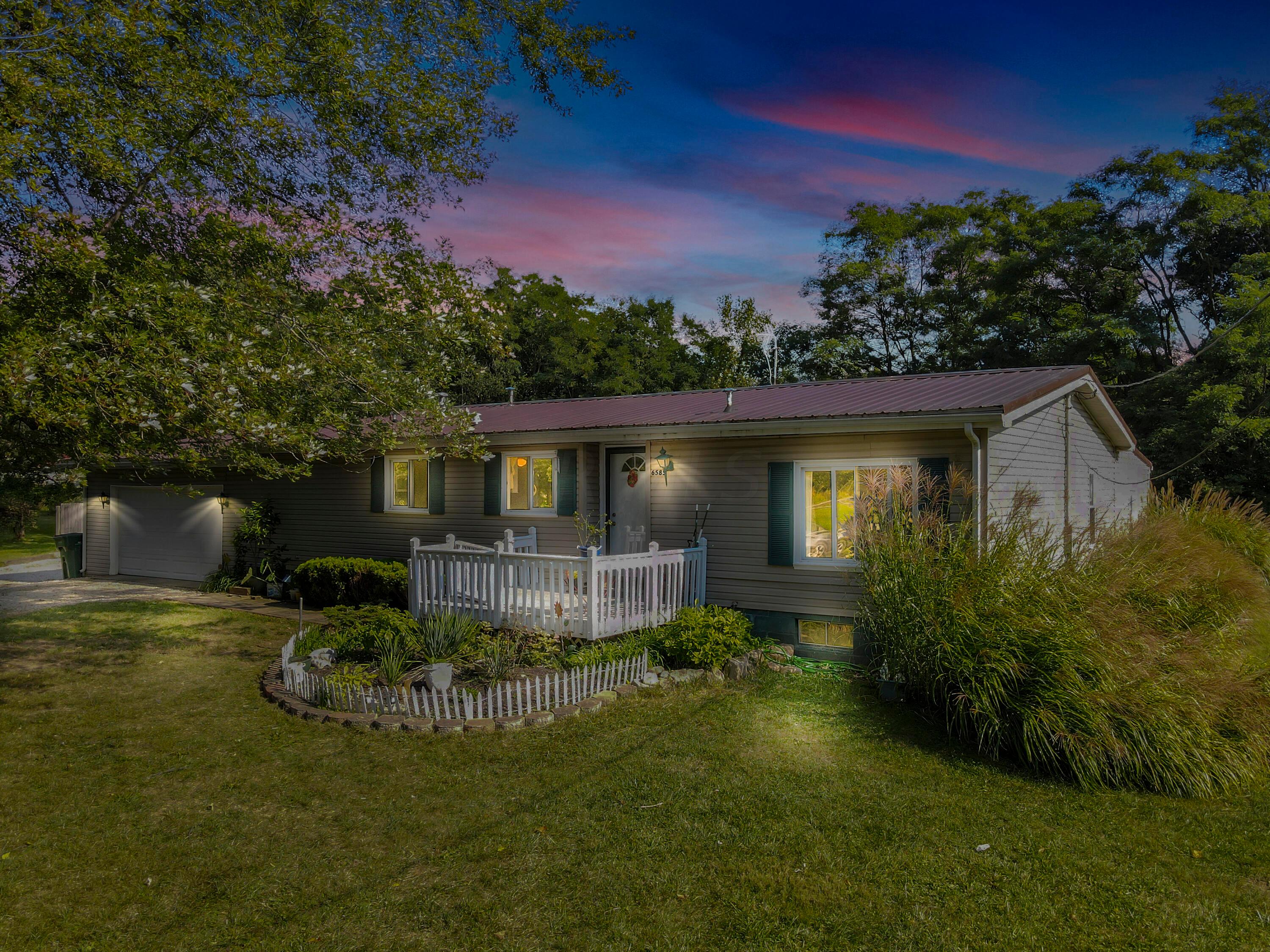 6585 York Road Southwest Pataskala, OH 43062 - Photo 2 of 38 Gallery Image 2