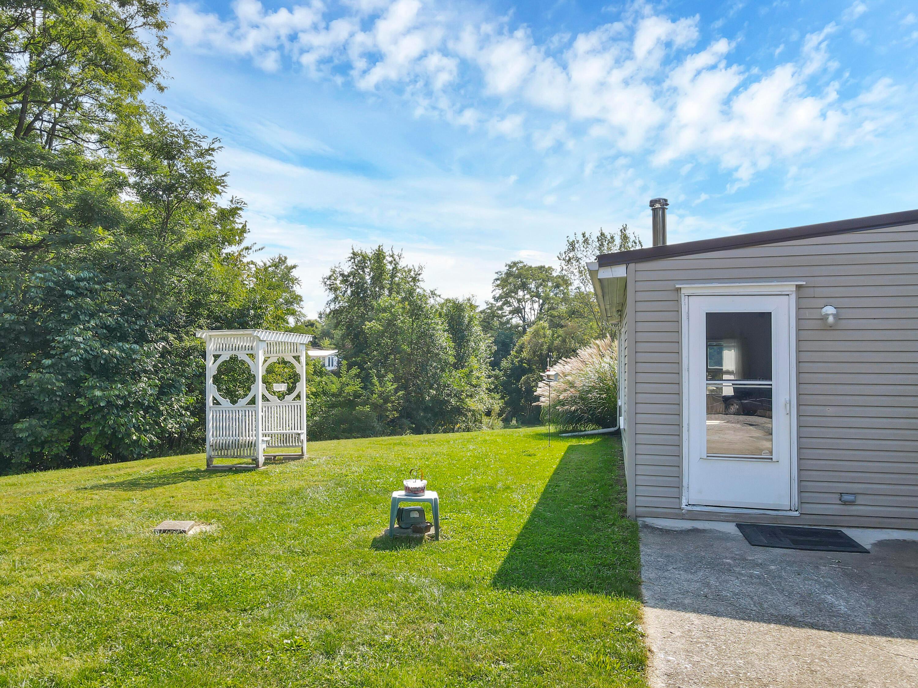 6585 York Road Southwest Pataskala, OH 43062 - Photo 7 of 38 Gallery Image 7