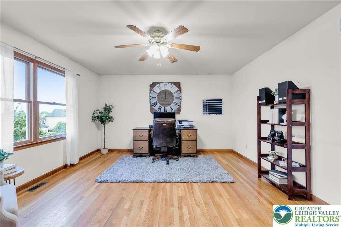 461 East Beil Avenue Nazareth, PA 18064 - Photo 23 of 64