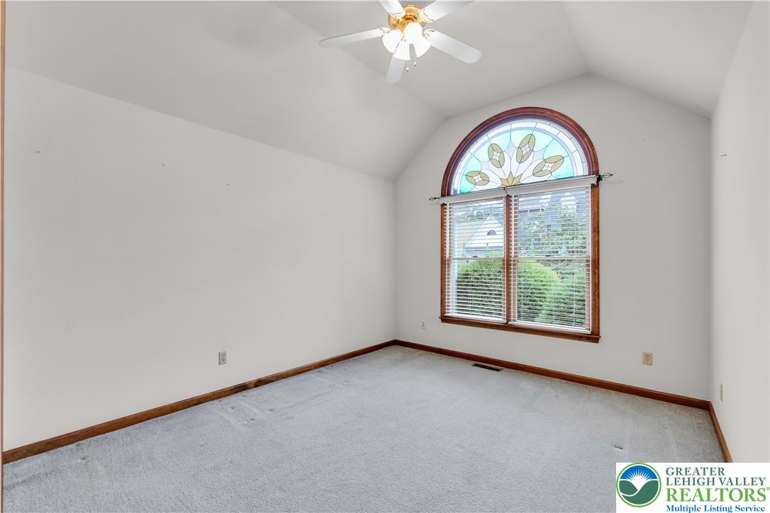 461 East Beil Avenue Nazareth, PA 18064 - Photo 33 of 64 an empty room with a window