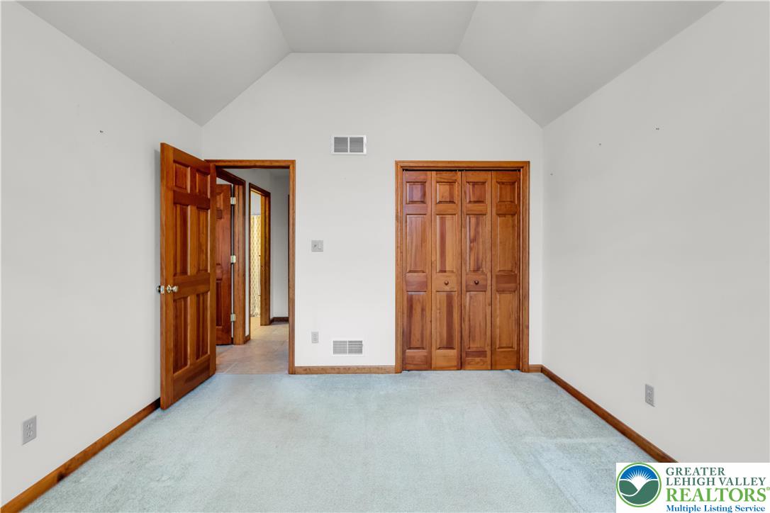 461 East Beil Avenue Nazareth, PA 18064 - Photo 34 of 64