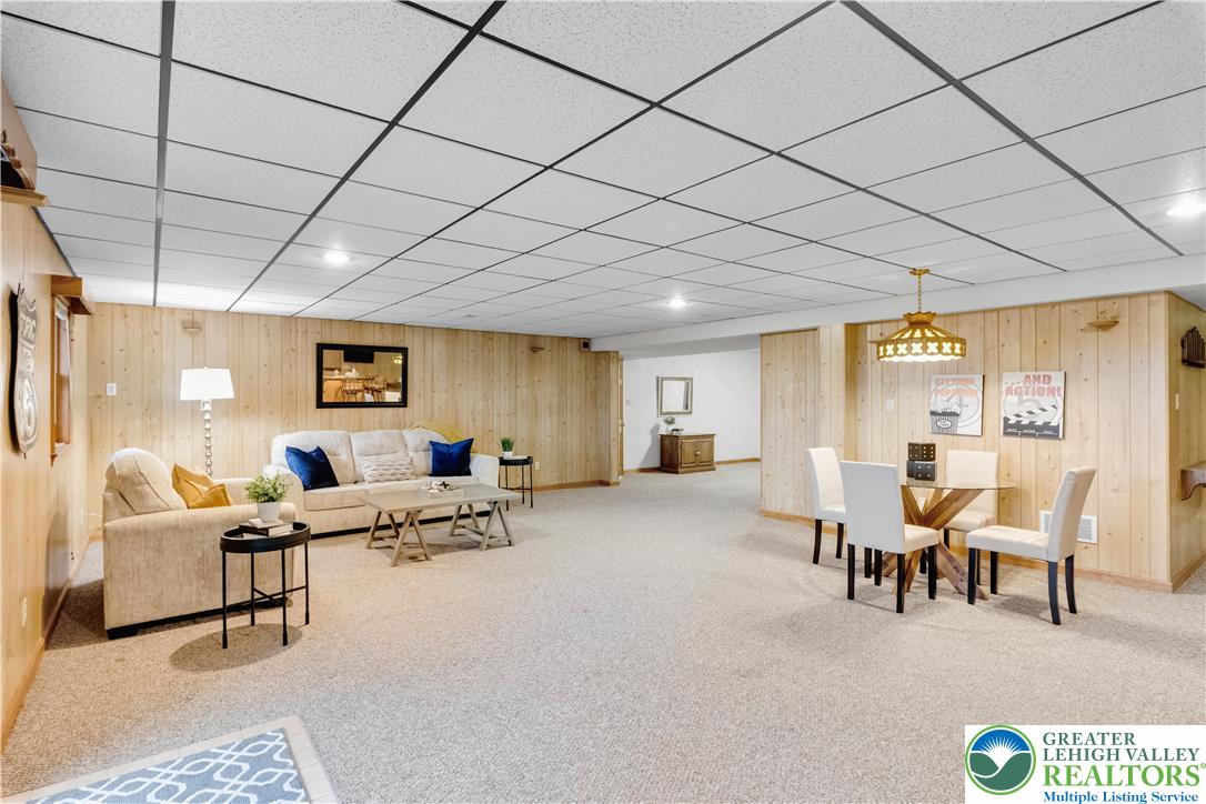 461 East Beil Avenue Nazareth, PA 18064 - Photo 41 of 64 a living room with furniture and a large window