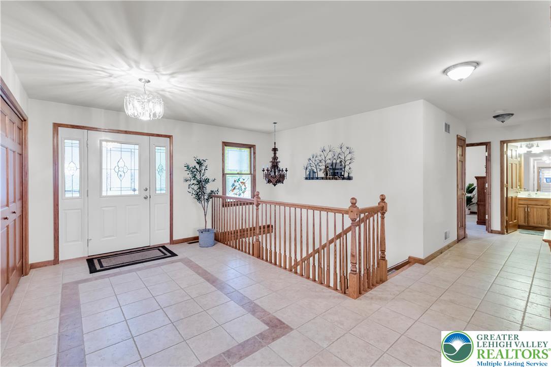 461 East Beil Avenue Nazareth, PA 18064 - Photo 10 of 64