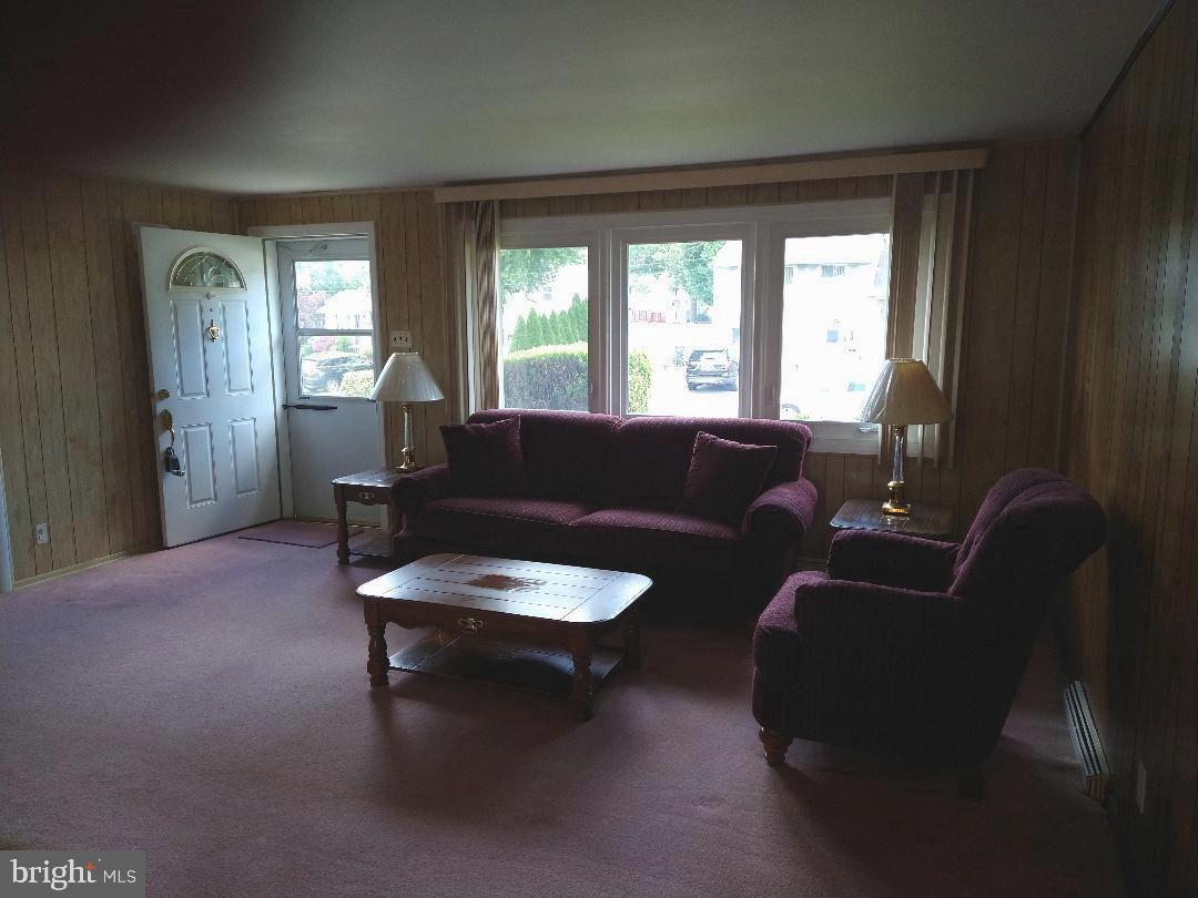 1429 Doris Road Abington, PA 19001 - Photo 3 of 16 Gallery Image 3