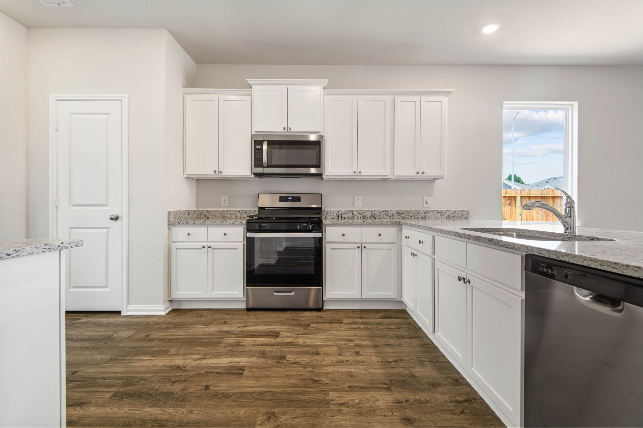 701 Jasmine Ridge Lane Waller, TX 77484 - Photo 6 of 18