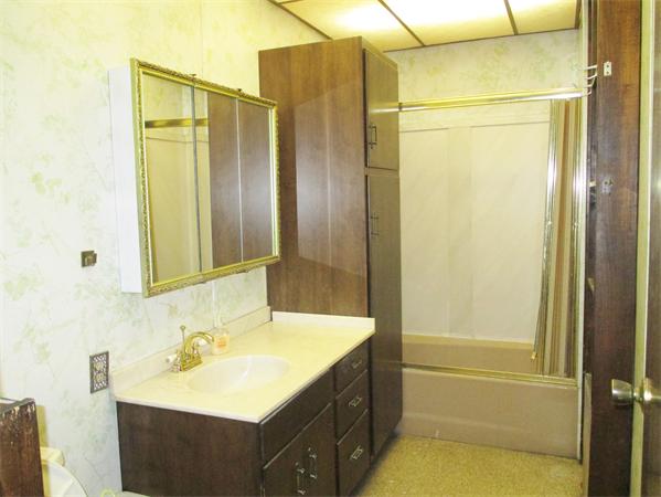533 Dickinson Street Springfield, MA 01108 - Photo 6 of 14 Gallery Image 6