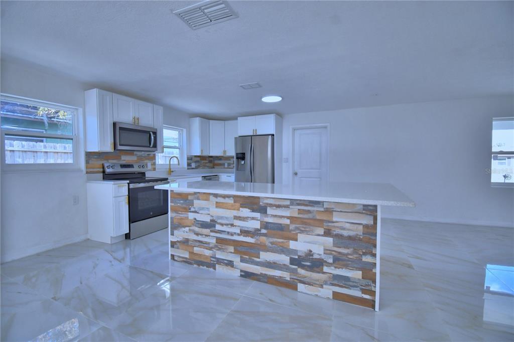 5504 Sedgefield Street Orlando, FL 32808 - Photo 4 of 39