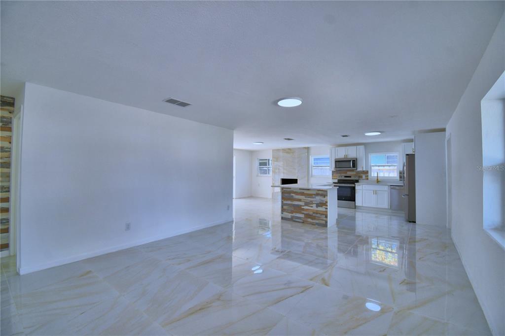 5504 Sedgefield Street Orlando, FL 32808 - Photo 8 of 39