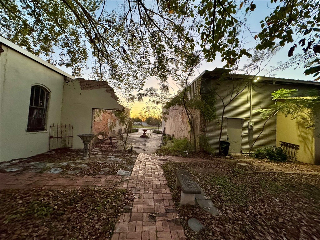 720 South Main Calvert, TX 77837 - Photo 18 of 22 a backyard of a house with lots of green space
