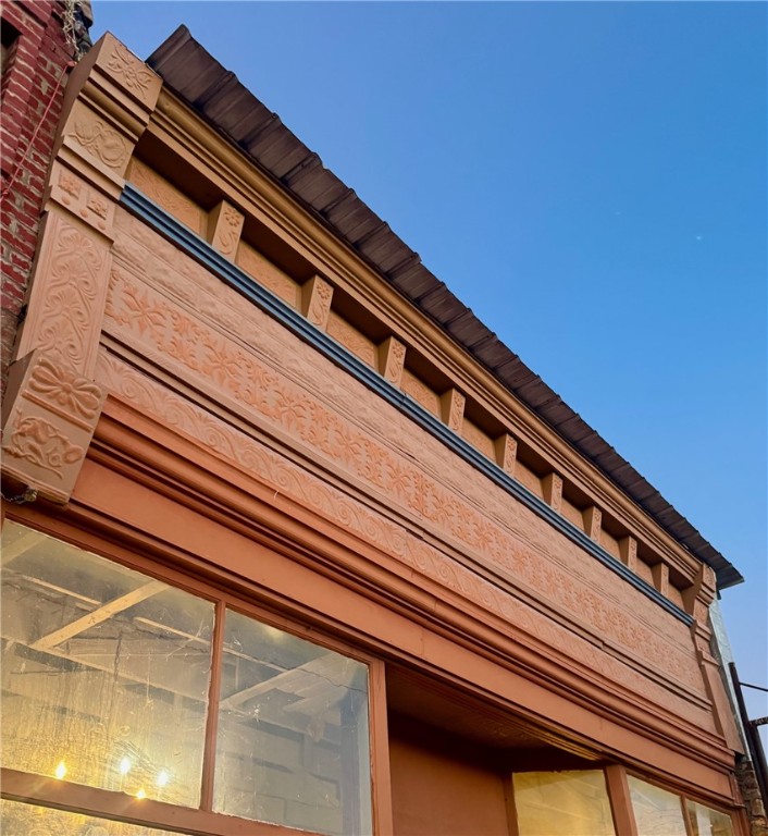 720 South Main Calvert, TX 77837 - Photo 10 of 22 a view of a building