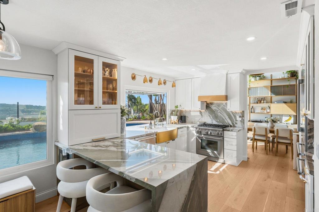 5004 Viewridge Way Oceanside, CA 92056 - Photo 13 of 34 Gallery Image 13